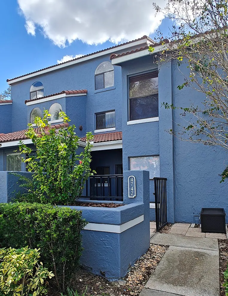 2 bed, 860 sqft, $1,675 — Photo 1