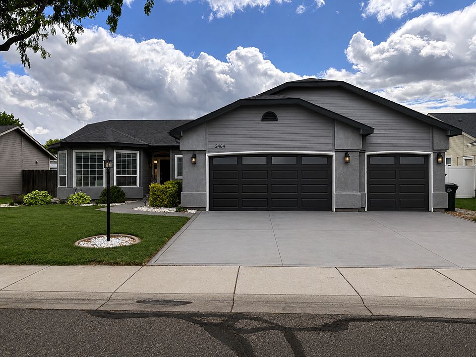 1st image of 2464 N Lochness Way
