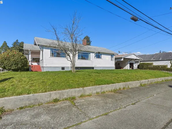 1489 Union Ave, North Bend, OR 97459