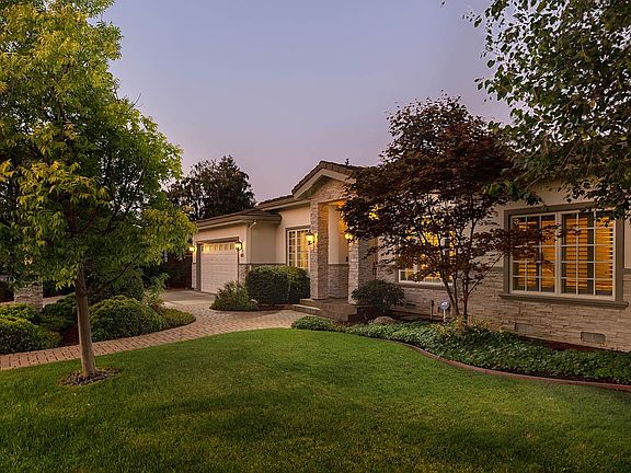 2nd image of 655 Casita Way