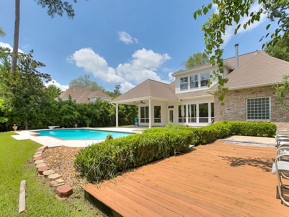 5th image of 156 Cherry Creek Dr