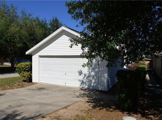 1072 Park Central Cir, Groveland, FL 34736