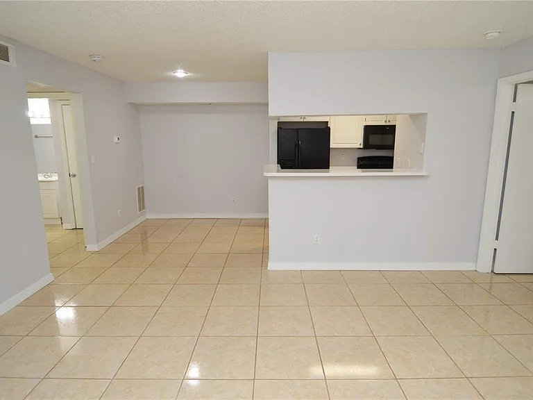 8643 Mallard Reserve Dr #104 — Photo 6