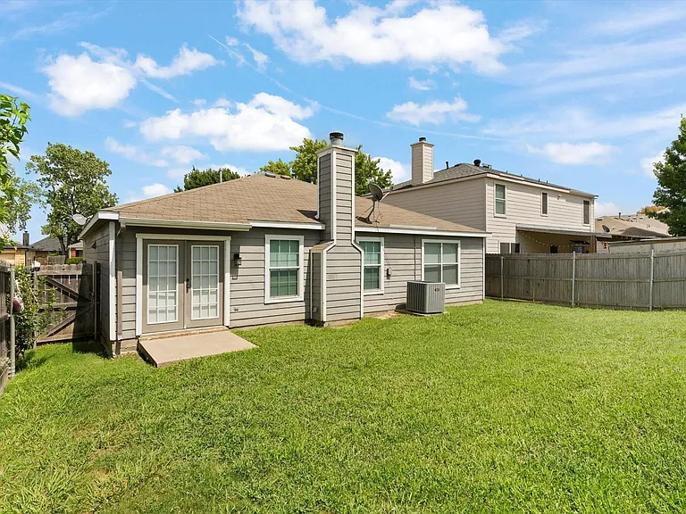 1300 Mallard Dr — Photo 20
