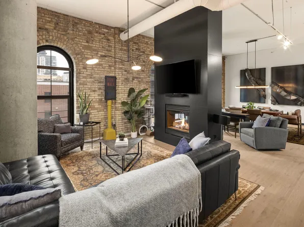 750 S 2nd St APT 404, Minneapolis, MN 55401