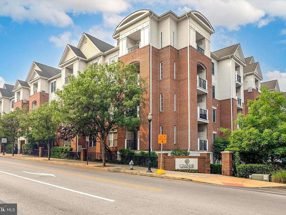 1st image of 300 W Elm St Suite 2322