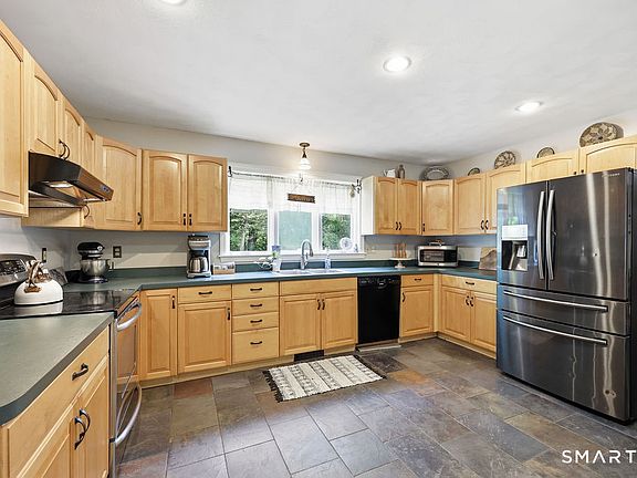 3rd image of 116 Bascom Road
