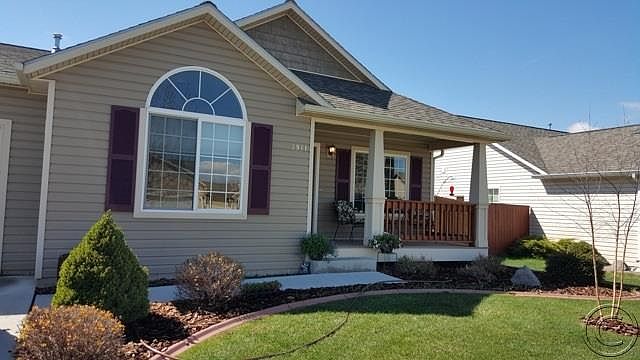 1st image of 3911 Melrose Pl