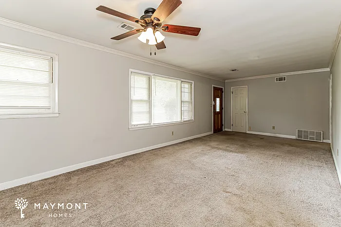 4 bed, 2.0 bath, 2089 sqft, $1,445 — Photo 4