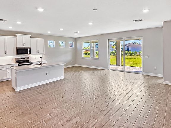 5th image of 16787 Elkhorn Coral Dr