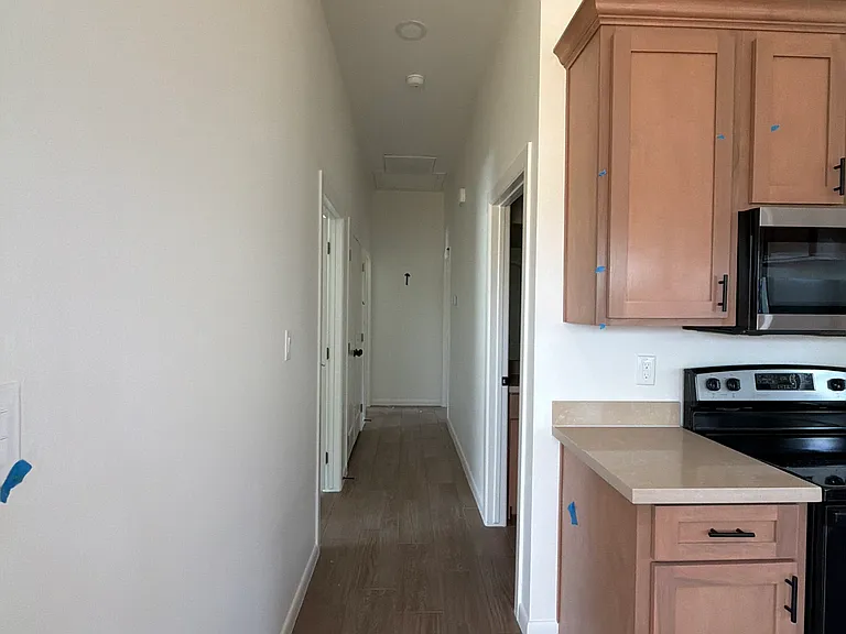 709 Sparrow Ln — Photo 12