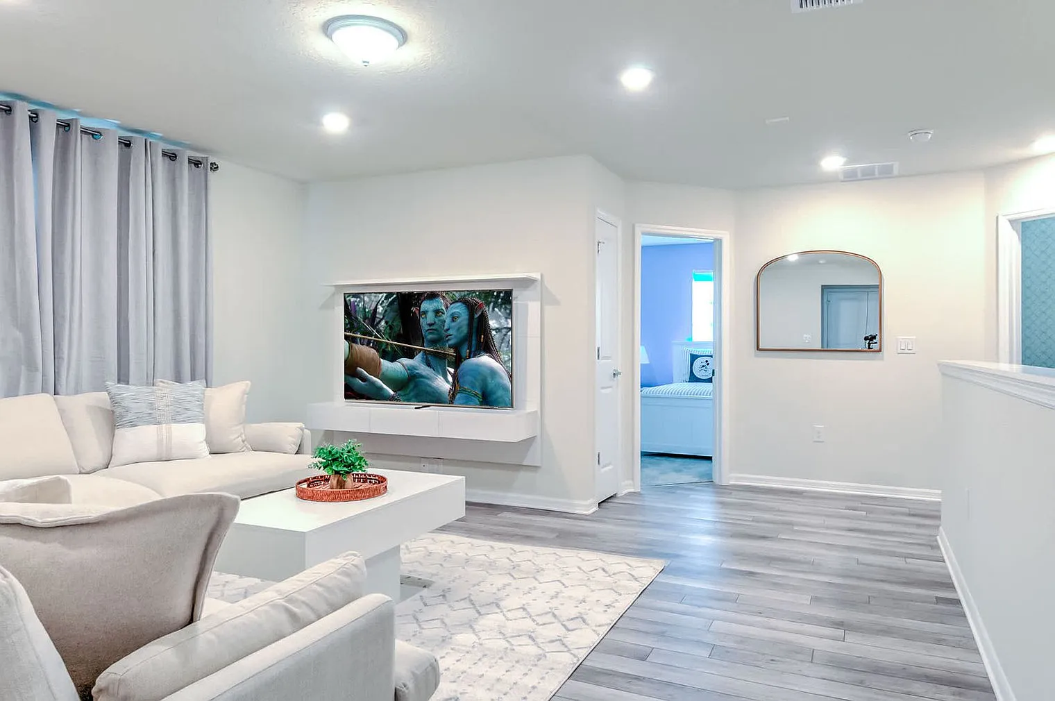 5 bed, 5.0 bath, 2583 sqft, $4,208 — Photo 4