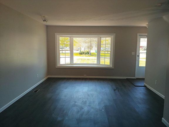 5th image of 6151 Cumberland Ct