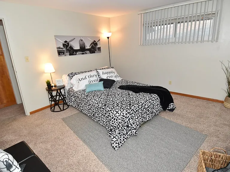 7075 Bartlett Rd — Photo 13