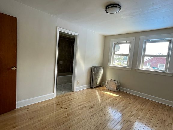 3rd image of 131 Overlook Ave Floor 3