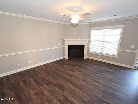3rd image of 120 Chandler Dr APT D