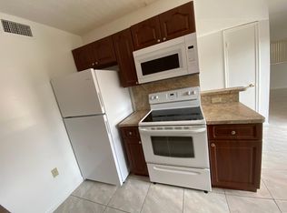 8031 NW 44th Ct #B, Pompano Beach, FL 33065