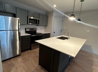 1417 N Garrett Ave #101, Dallas, TX 75206