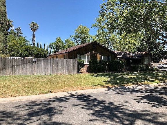 3rd image of 2530 Danube Dr