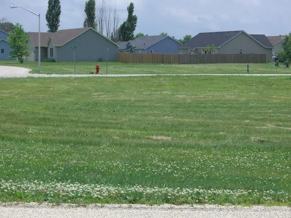 641/643 Effie Dr Lot 1, Earlville, IL 60518