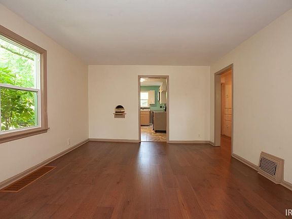 3rd image of 6800 Kembell Dr