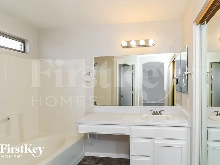 11243 W Diana Ave — Photo 9
