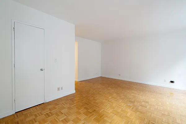 Rented by Corcoran | media 7