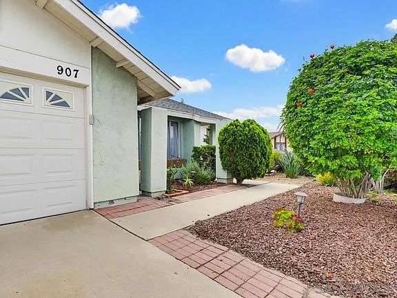 5th image of 907 Mesa Ct