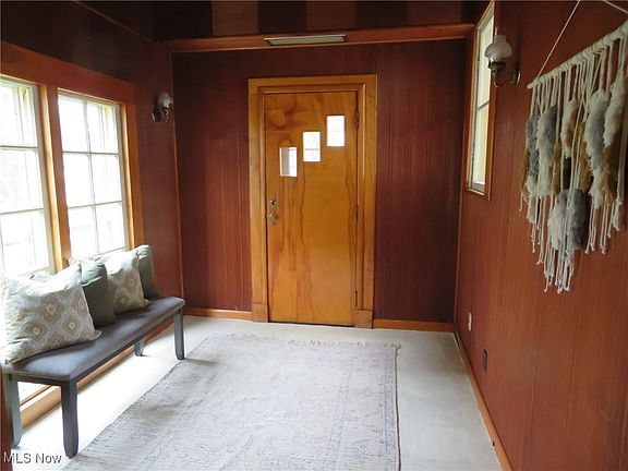 5th image of 568 Saint Leger Ave