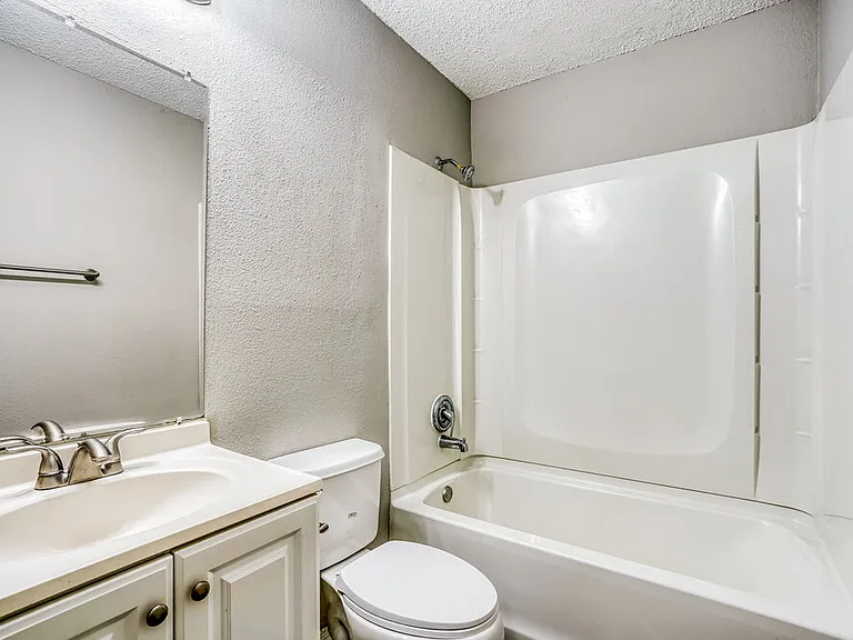 6395 Crossway Dr — Photo 15