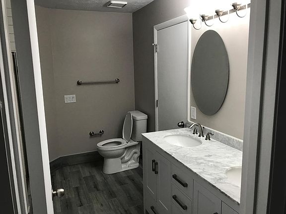 5th image of 9366 Hunters Creek Dr