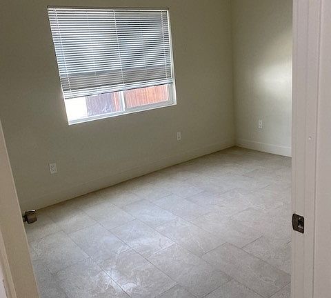 5th image of 296 N Allen St #3