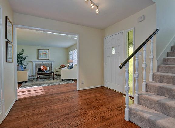3rd image of 2433 Le Bain Dr