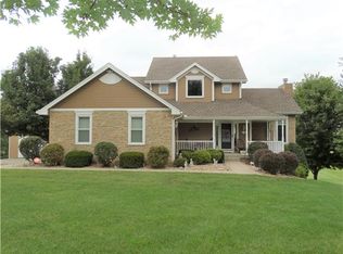 16315 Pinecrest Dr, Kearney, MO 64060