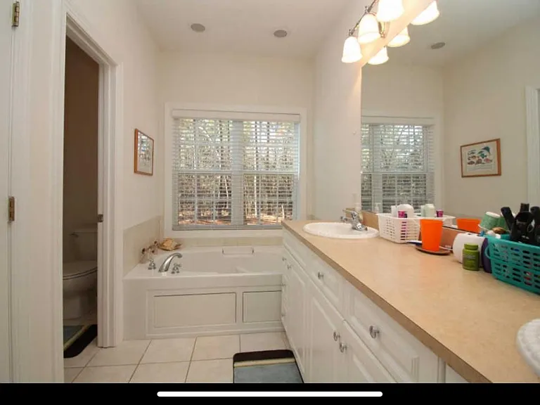110 Smathers Dr — Photo 14