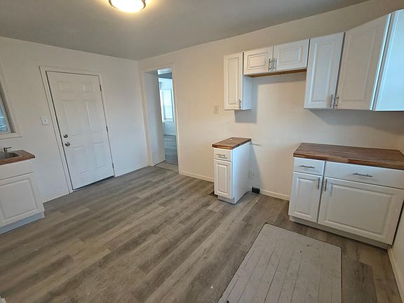 5th image of 433 S Warman Ave #2