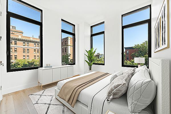 1st image of 347 Henry St #4C