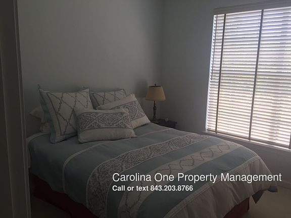 4th image of 1600 Long Grove Dr Unit 324