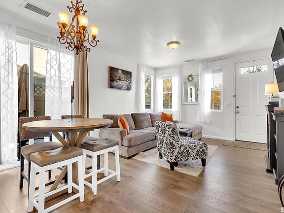 5th image of 1242 Toscana Way
