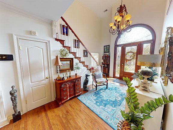 4th image of 1220 Thorntree Dr