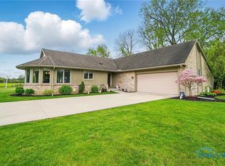 29030 Hufford Rd, Perrysburg, OH 43551