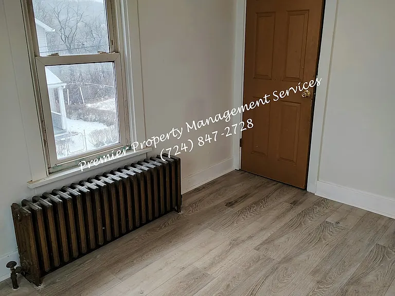 200 Jarvis St — Photo 6