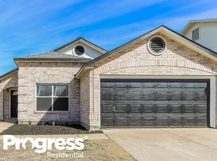 10124 Chapel Ridge Dr, Fort Worth, TX 76116