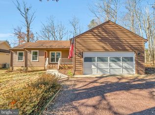 211 Fairfax Ln, Locust Grove, VA 22508