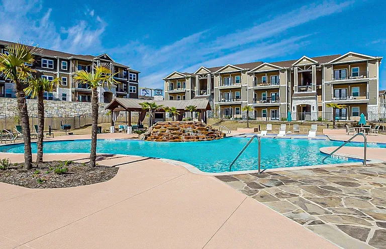 Paragon Westover Hills Apartments — Photo 43