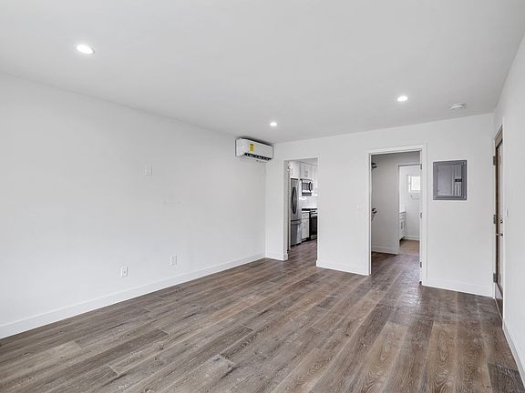 3rd image of 17302 Ermanita Ave #3