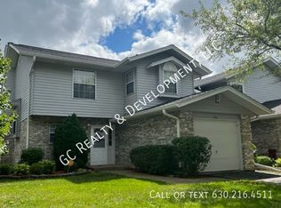 861 N Tamarac Blvd, Addison, IL 60101