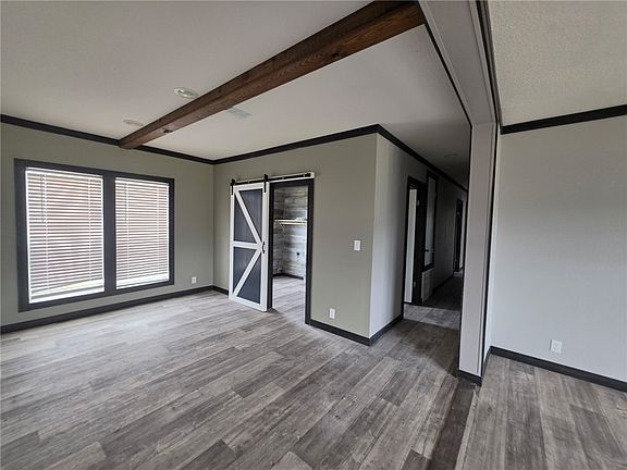 5th image of 2443 Lindsey Dr