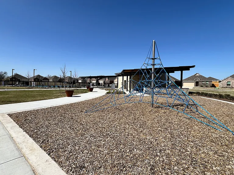 921 Mossycup St — Photo 22