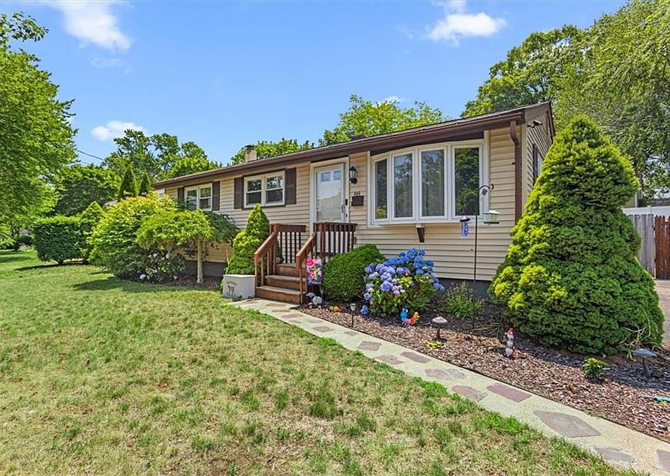 1st image of 88 Keeley Ave